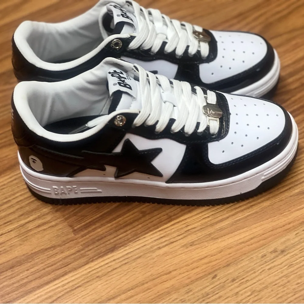 A Bathing Ape Bape Sta Low Black White Patent Leather Sneakers Streetwear Shoes - Picture 2 of 7